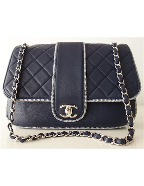 sac chanel classique bleu|Chanel boutique.